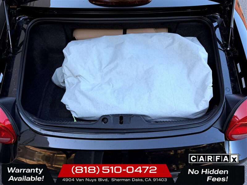2005 Ford Thunderbird - Photo 18 - Sherman Oaks, CA 91403-1701