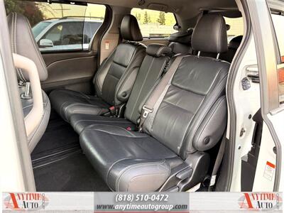 2018 Toyota Sienna SE 8-Passenger - Photo 22 - Sherman Oaks, CA 91403-1701