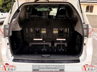 2018 Toyota Sienna SE 8-Passenger - Photo 24 - Sherman Oaks, CA 91403-1701