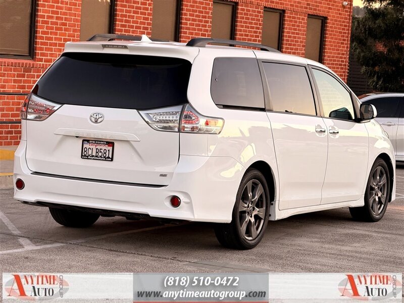 2018 Toyota Sienna SE 8-Passenger - Photo 7 - Sherman Oaks, CA 91403-1701