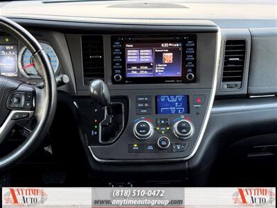 2018 Toyota Sienna SE 8-Passenger - Photo 12 - Sherman Oaks, CA 91403-1701