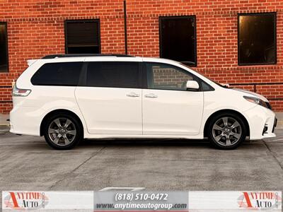 2018 Toyota Sienna SE 8-Passenger - Photo 8 - Sherman Oaks, CA 91403-1701
