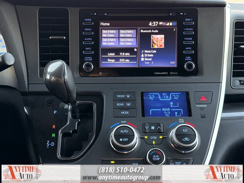 2018 Toyota Sienna SE 8-Passenger - Photo 16 - Sherman Oaks, CA 91403-1701