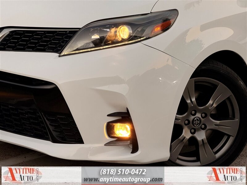 2018 Toyota Sienna SE 8-Passenger - Photo 29 - Sherman Oaks, CA 91403-1701