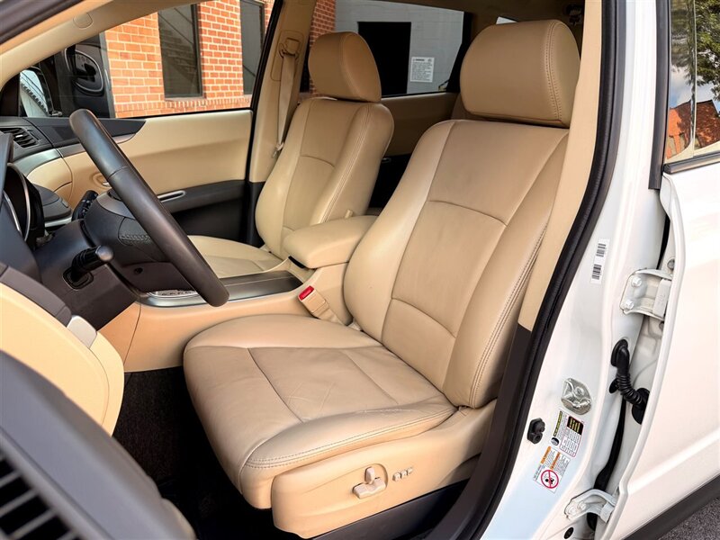 2009 Subaru Tribeca Special Edition 7-Passenger - Photo 15 - Sherman Oaks, CA 91403-1701