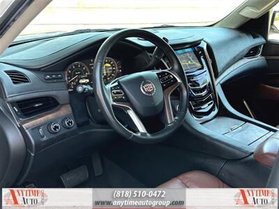 2015 Cadillac Escalade ESV Luxury   - Photo 14 - Sherman Oaks, CA 91403-1701