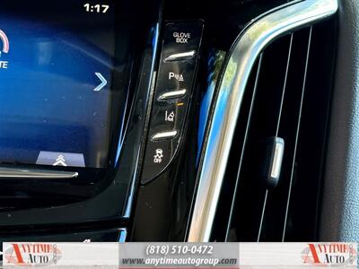 2015 Cadillac Escalade ESV Luxury   - Photo 20 - Sherman Oaks, CA 91403-1701