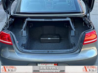 2013 Volkswagen Eos Komfort Edition   - Photo 25 - Sherman Oaks, CA 91403-1701