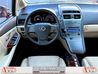 2010 Lexus HS 250h   - Photo 11 - Sherman Oaks, CA 91403-1701