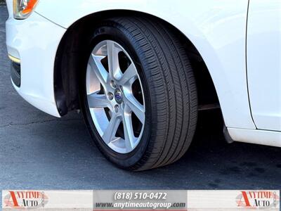 2014 Volvo S60 T5   - Photo 25 - Sherman Oaks, CA 91403-1701