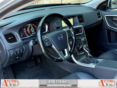 2015 Volvo V60 T5 Premier   - Photo 14 - Sherman Oaks, CA 91403-1701