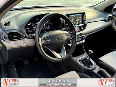 2018 Hyundai ELANTRA GT   - Photo 14 - Sherman Oaks, CA 91403-1701