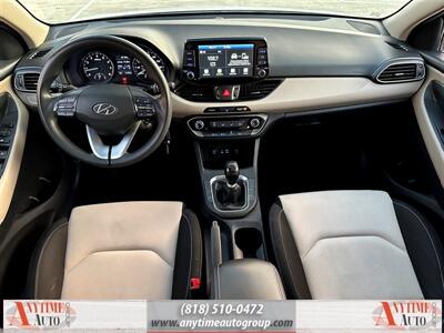 2018 Hyundai ELANTRA GT   - Photo 10 - Sherman Oaks, CA 91403-1701