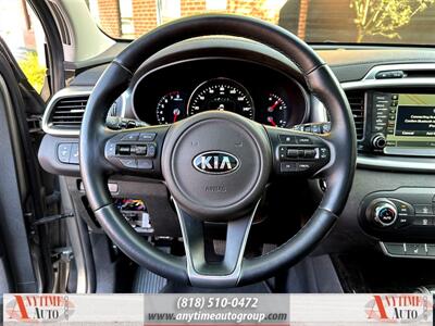 2016 Kia Sorento EX   - Photo 22 - Sherman Oaks, CA 91403-1701