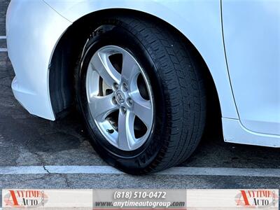 2015 Toyota Sienna LE 8-Passenger   - Photo 26 - Sherman Oaks, CA 91403-1701