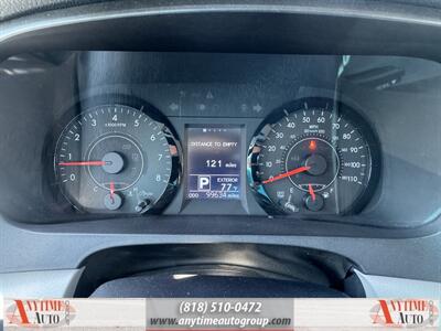 2015 Toyota Sienna LE 7 Passenger   - Photo 7 - Sherman Oaks, CA 91403-1701