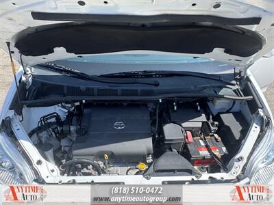 2015 Toyota Sienna LE 7 Passenger   - Photo 8 - Sherman Oaks, CA 91403-1701