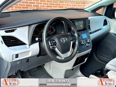 2015 Toyota Sienna LE 8-Passenger   - Photo 13 - Sherman Oaks, CA 91403-1701