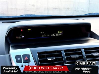 2012 Toyota Prius v Three   - Photo 13 - Sherman Oaks, CA 91403-1701