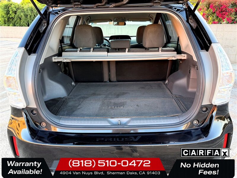2012 Toyota Prius v Three   - Photo 19 - Sherman Oaks, CA 91403-1701