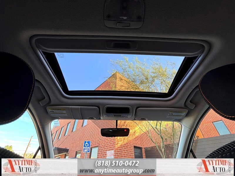 2017 Subaru Crosstrek 2.0i Premium - Photo 13 - Sherman Oaks, CA 91403-1701