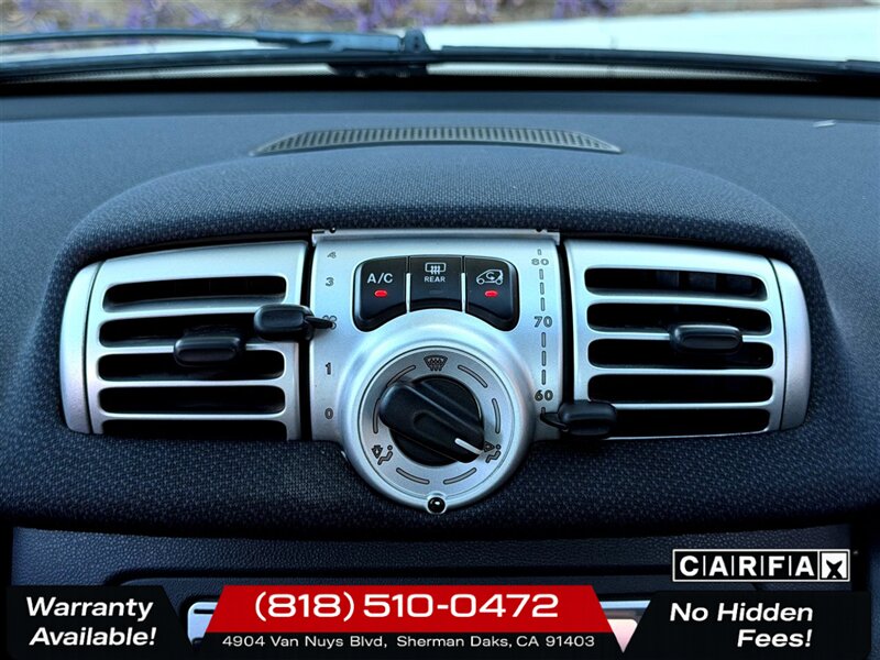 2012 Smart fortwo passion - Photo 14 - Sherman Oaks, CA 91403-1701