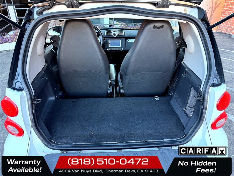 2012 Smart fortwo passion - Photo 18 - Sherman Oaks, CA 91403-1701