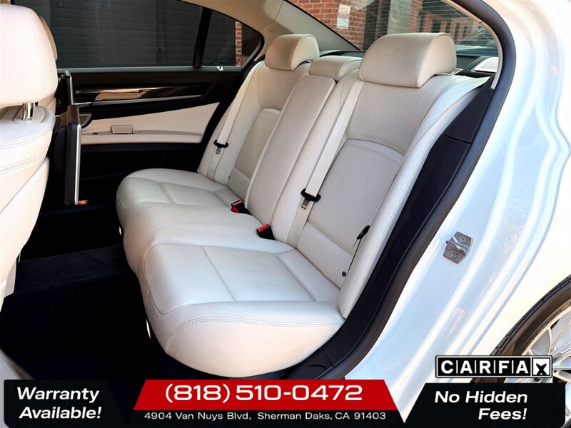 2014 BMW 750Li   - Photo 26 - Sherman Oaks, CA 91403-1701