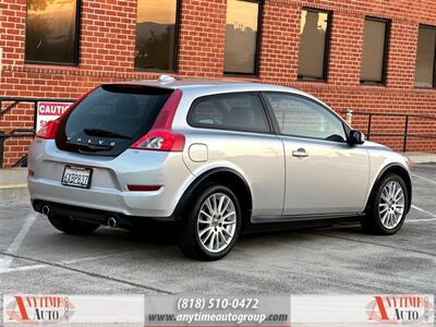 2011 Volvo C30 T5   - Photo 7 - Sherman Oaks, CA 91403-1701