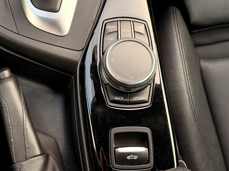 2020 BMW 230i   - Photo 23 - Sherman Oaks, CA 91403-1701