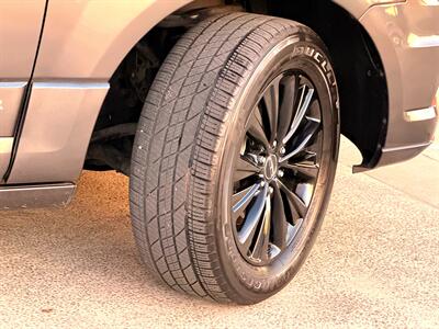 2016 Lincoln Navigator Select   - Photo 32 - Sherman Oaks, CA 91403-1701