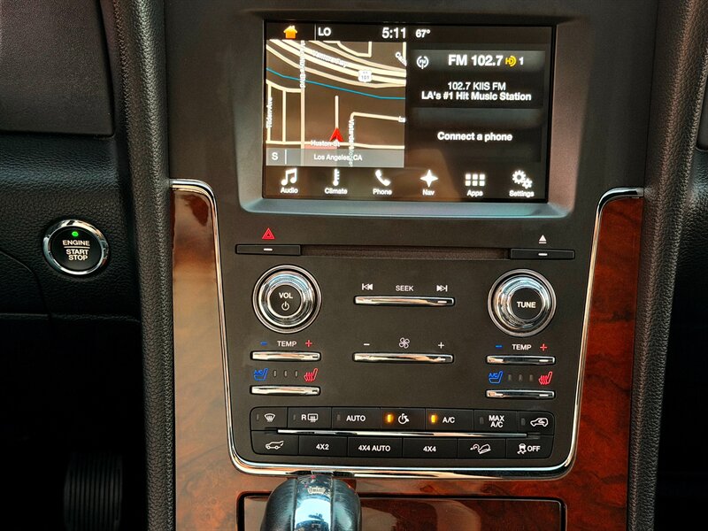 2016 Lincoln Navigator Select   - Photo 16 - Sherman Oaks, CA 91403-1701