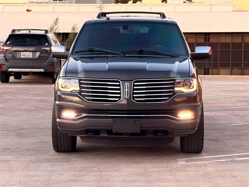 2016 Lincoln Navigator Select   - Photo 2 - Sherman Oaks, CA 91403-1701