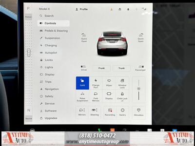 2022 Tesla Model X   - Photo 17 - Sherman Oaks, CA 91403-1701