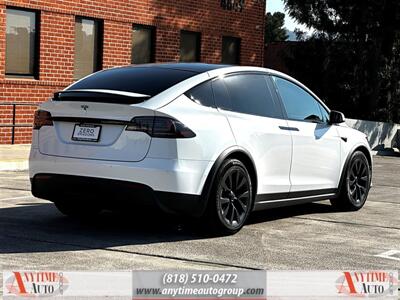 2022 Tesla Model X   - Photo 7 - Sherman Oaks, CA 91403-1701