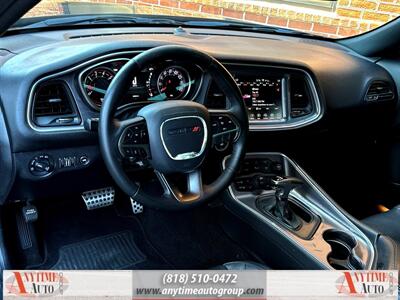 2019 Dodge Challenger SXT  Plus - Photo 10 - Sherman Oaks, CA 91403-1701