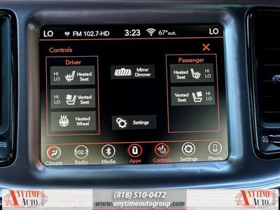 2019 Dodge Challenger SXT  Plus - Photo 16 - Sherman Oaks, CA 91403-1701