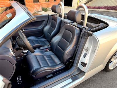 2004 Audi TT 1.8T Roadster FrontTrak   - Photo 17 - Sherman Oaks, CA 91403-1701