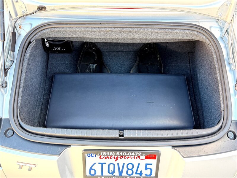 2004 Audi TT 1.8T Roadster FrontTrak   - Photo 24 - Sherman Oaks, CA 91403-1701