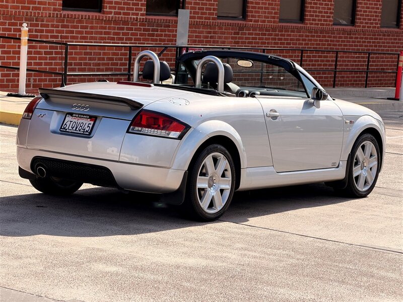 2004 Audi TT 1.8T Roadster FrontTrak   - Photo 7 - Sherman Oaks, CA 91403-1701