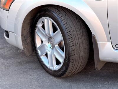 2004 Audi TT 1.8T Roadster FrontTrak   - Photo 27 - Sherman Oaks, CA 91403-1701