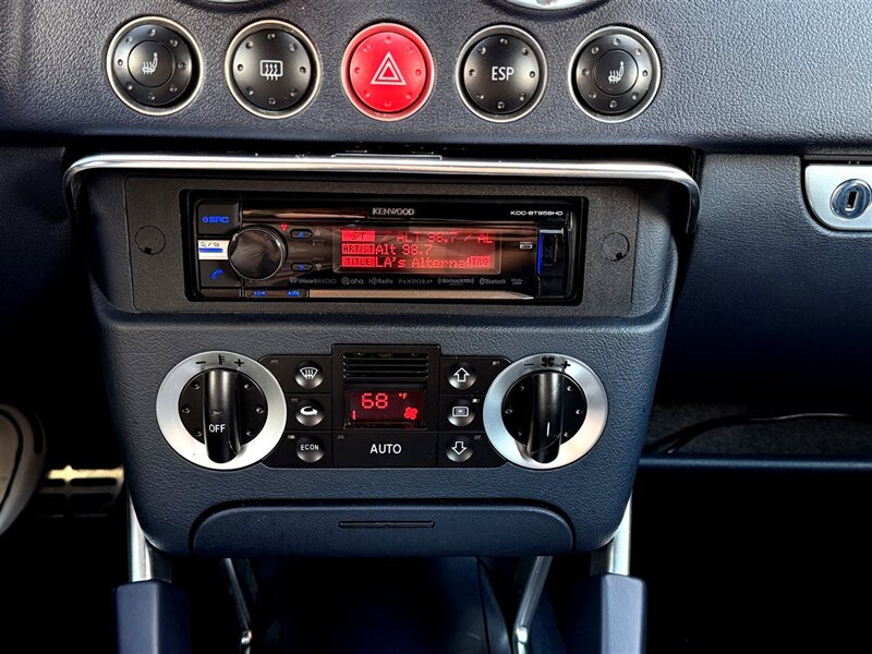 2004 Audi TT 1.8T Roadster FrontTrak   - Photo 19 - Sherman Oaks, CA 91403-1701