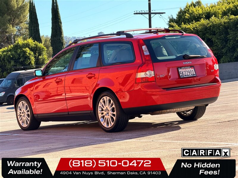 2005 Volvo V50 2.4i - Photo 4 - Sherman Oaks, CA 91403-1701