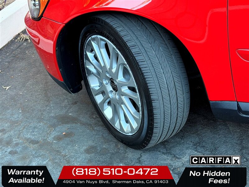 2005 Volvo V50 2.4i - Photo 23 - Sherman Oaks, CA 91403-1701