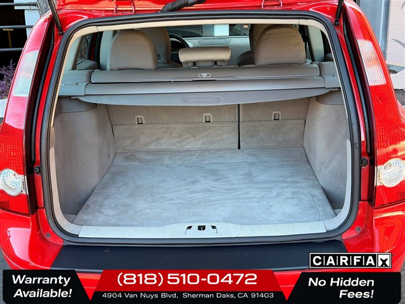 2005 Volvo V50 2.4i - Photo 19 - Sherman Oaks, CA 91403-1701