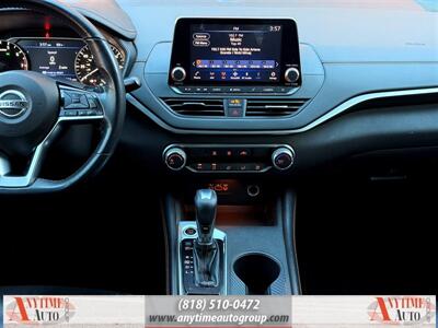2020 Nissan Altima 2.5 SR   - Photo 12 - Sherman Oaks, CA 91403-1701