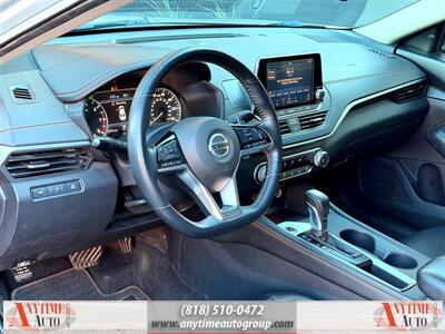 2020 Nissan Altima 2.5 SR   - Photo 13 - Sherman Oaks, CA 91403-1701