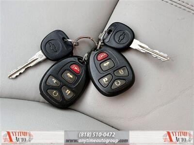 2006 Chevrolet Impala LTZ   - Photo 21 - Sherman Oaks, CA 91403-1701