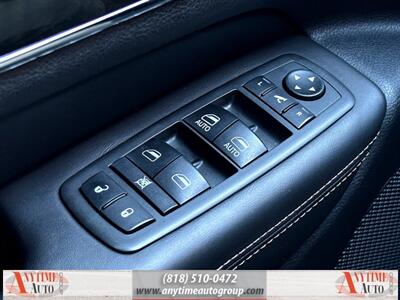 2013 Jeep Grand Cherokee Overland   - Photo 26 - Sherman Oaks, CA 91403-1701