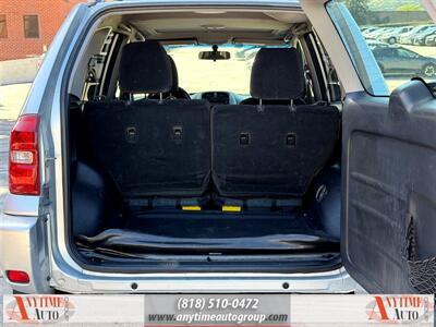 2005 Toyota RAV4   - Photo 21 - Sherman Oaks, CA 91403-1701